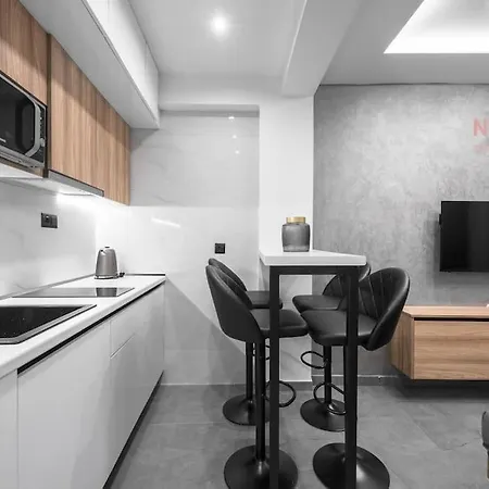 Segreto, Nilie Hospitality Mgmt Daire